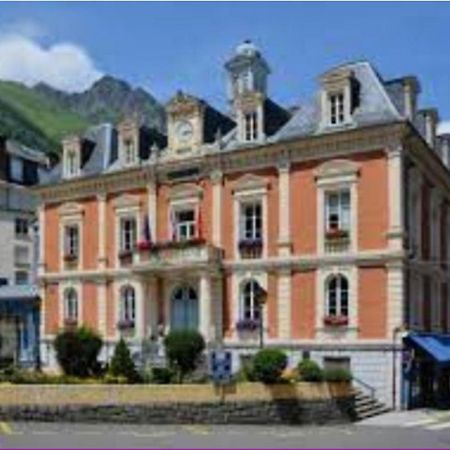 T2 Renove Avec Terrasse, Parking Prive, Local Velos A Cauterets - Fr-1-401-290 Ngoại thất bức ảnh