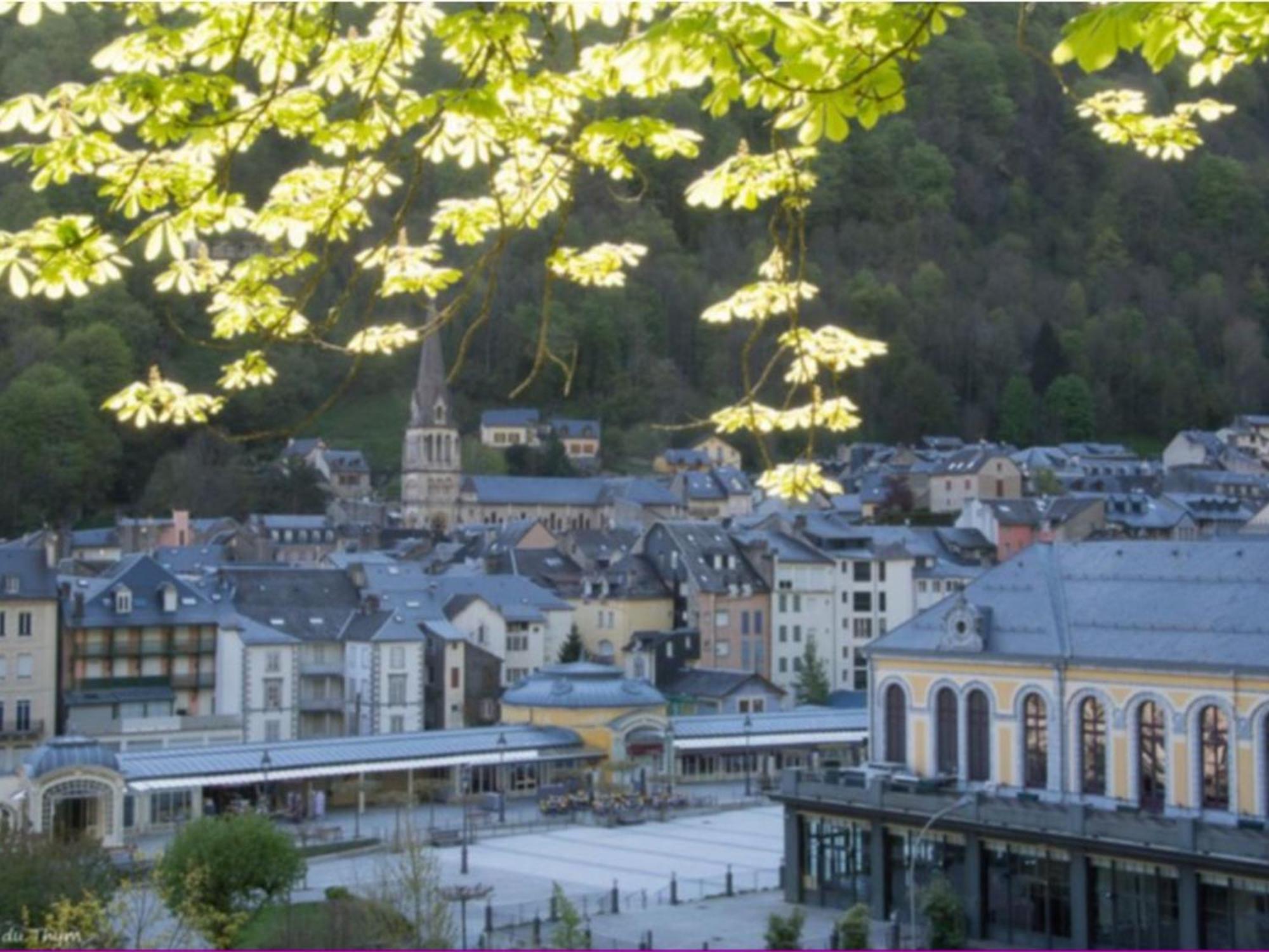 T2 Renove Avec Terrasse, Parking Prive, Local Velos A Cauterets - Fr-1-401-290 Ngoại thất bức ảnh